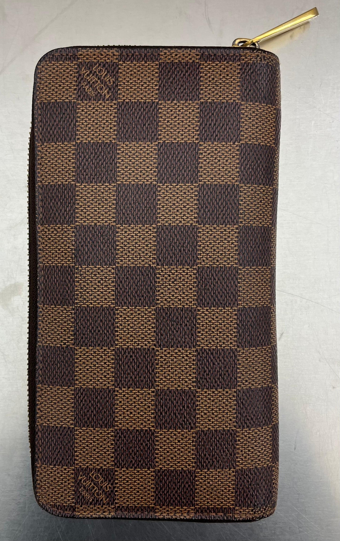 Louis Vuitton Zippy Damier
