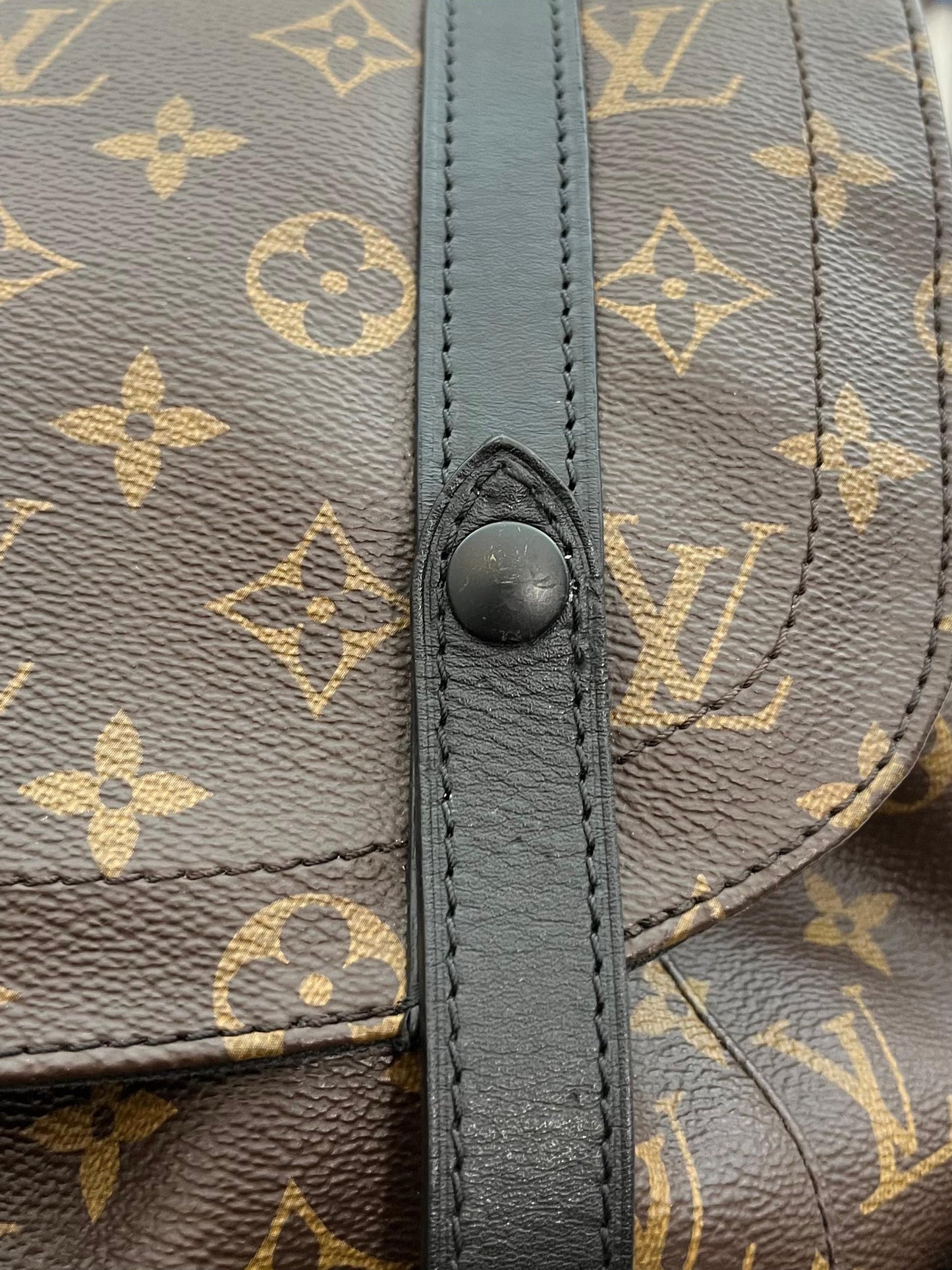 Louis Vuitton Christopher MM