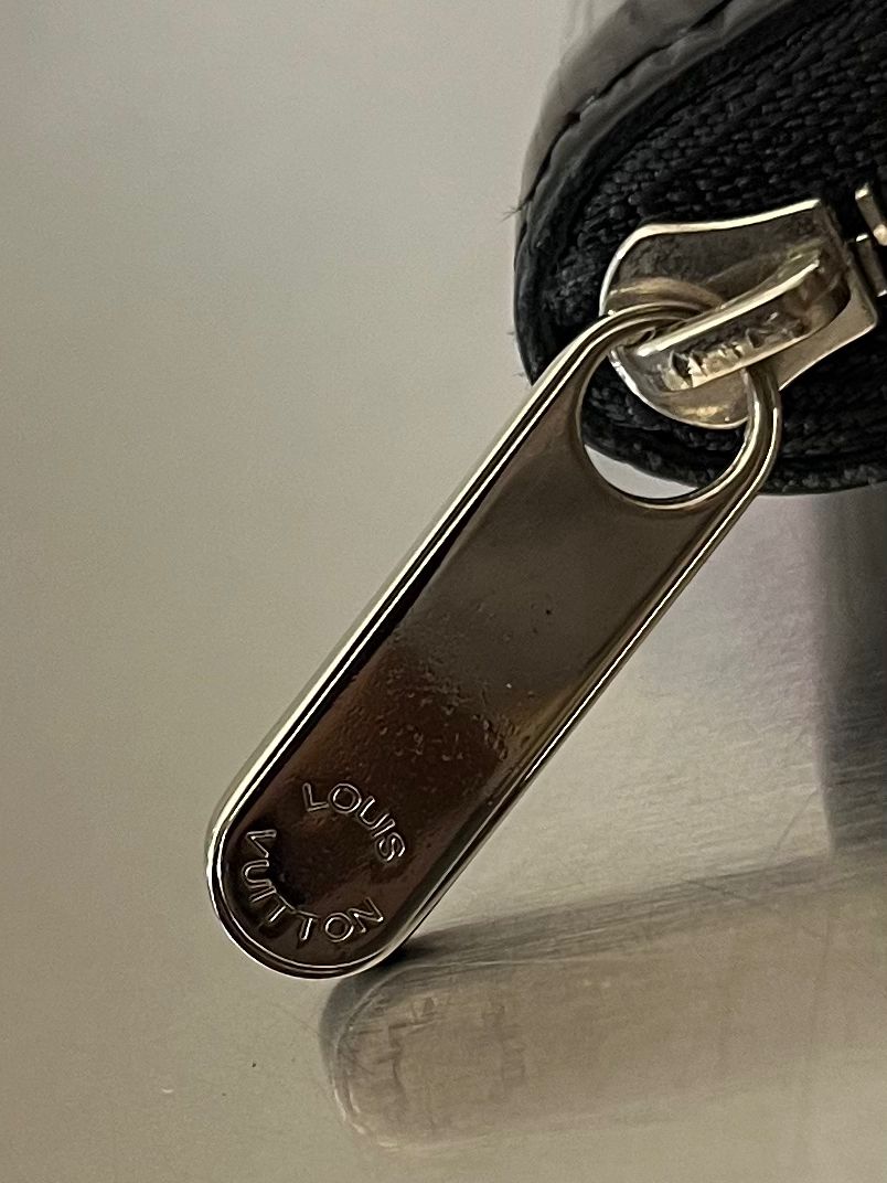 Louis Vuitton Zippy Coin Epi