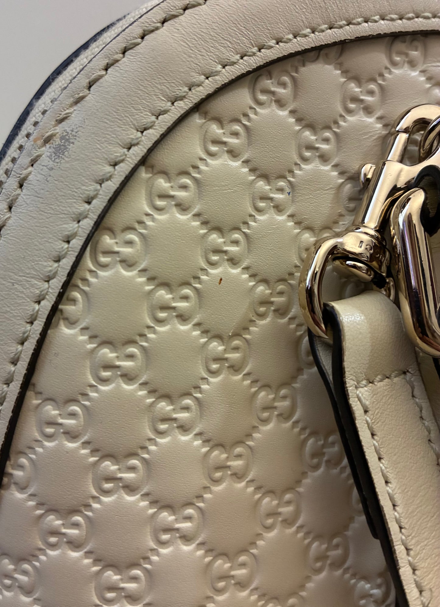 Gucci Micro Guccissima