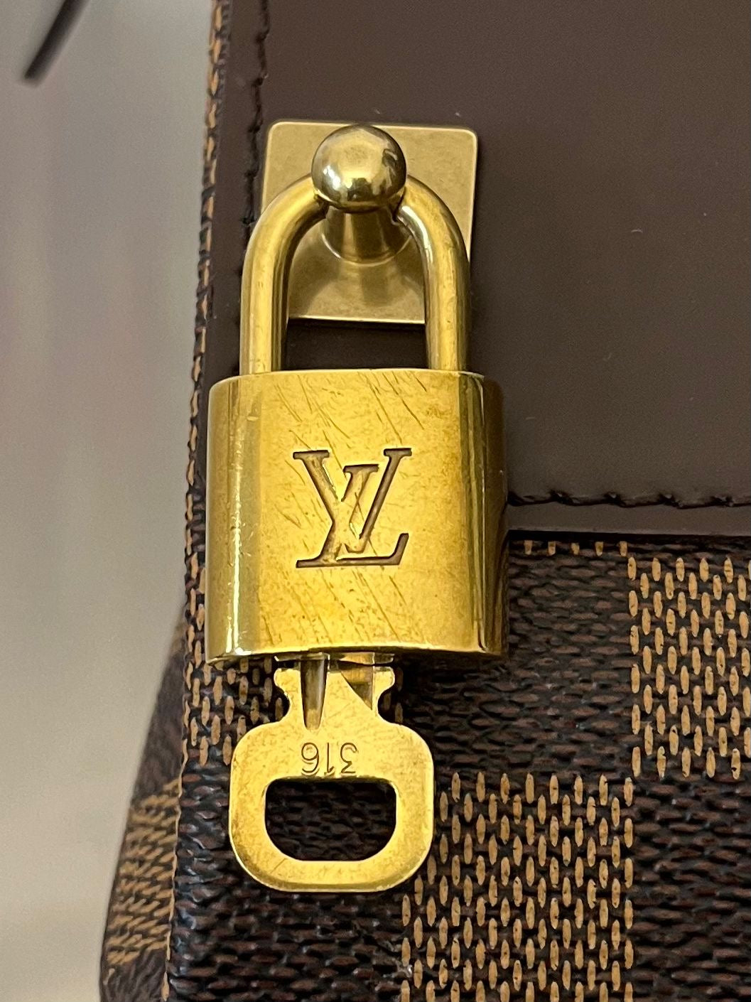Louis Vuitton Greenwich PM