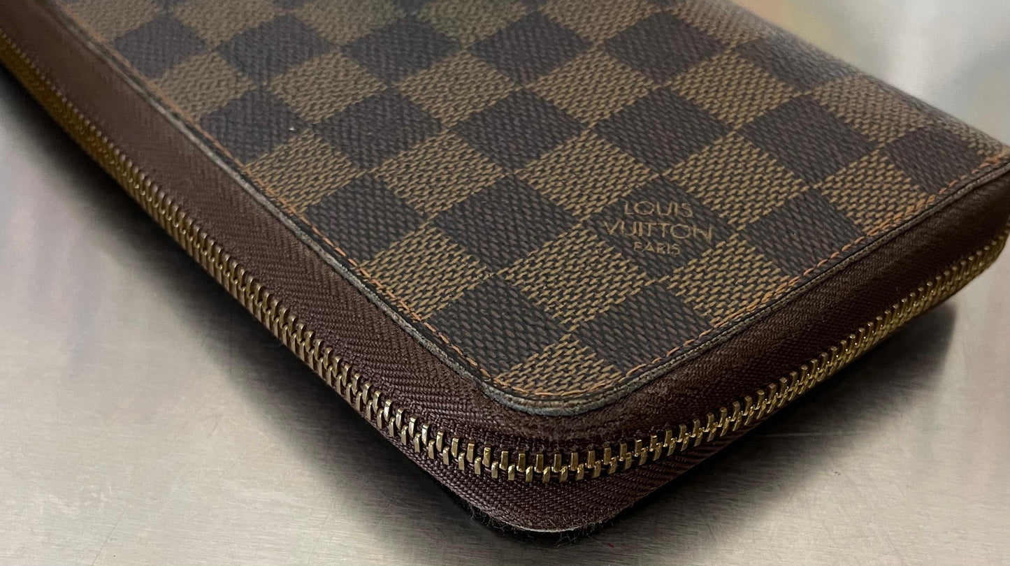 Louis Vuitton Zippy Organizer Damier