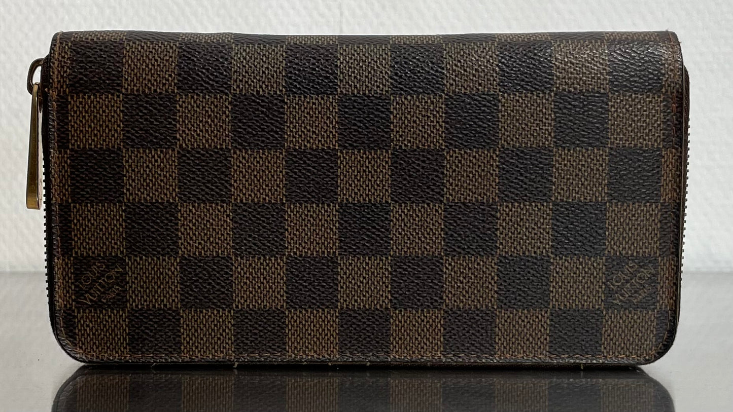 Louis Vuitton Zippy Damier