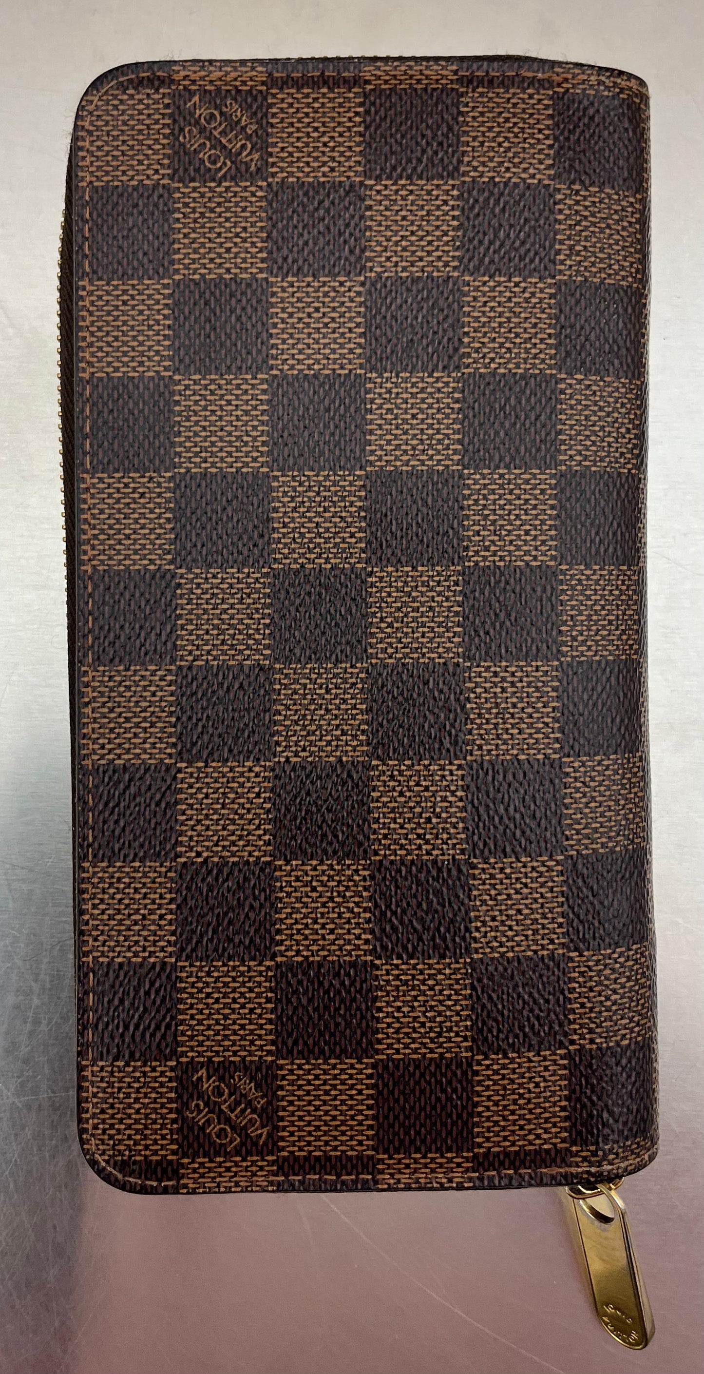 Louis Vuitton Zippy Damier