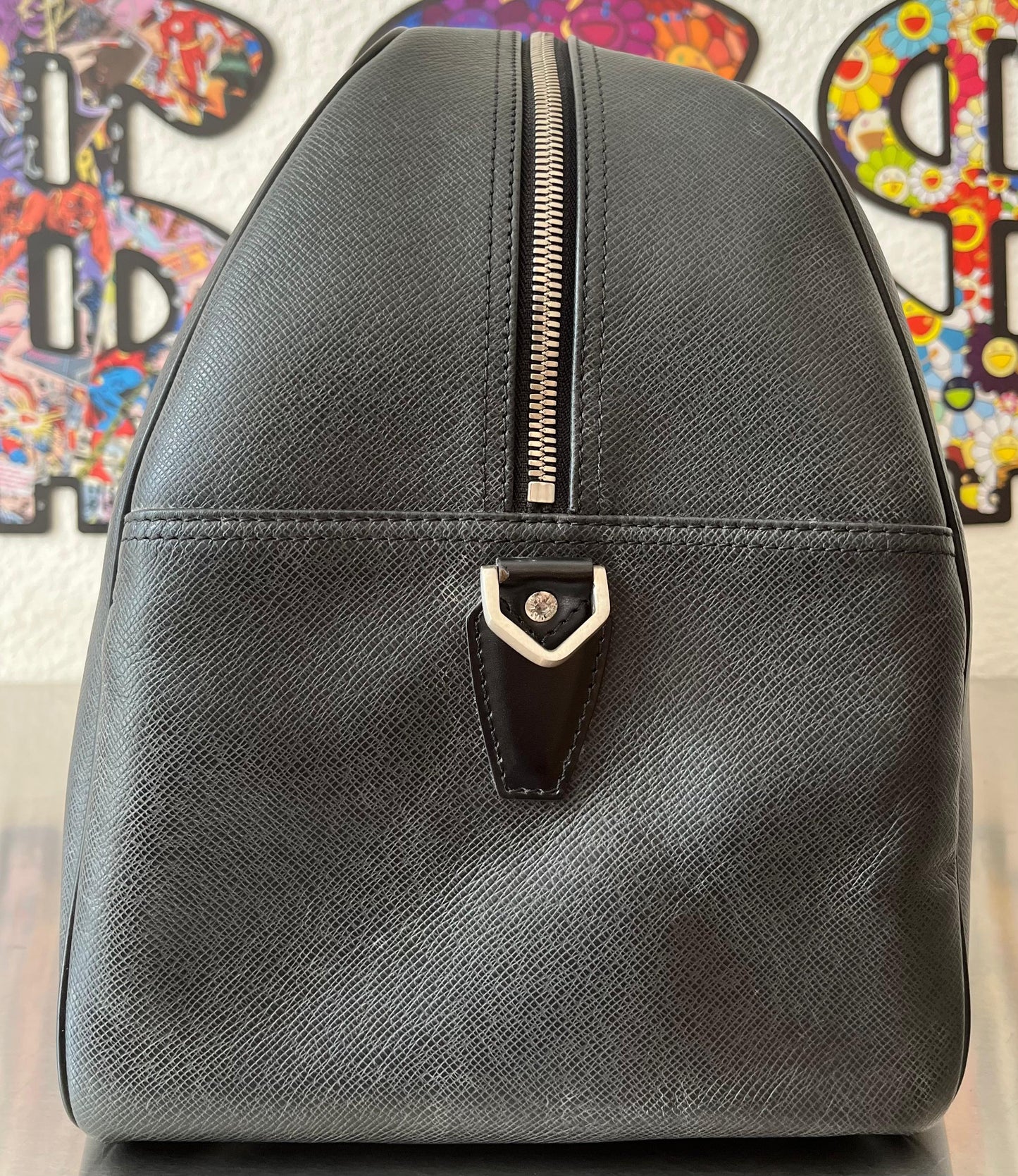 Louis Vuitton Kendall GM Taiga Leder
