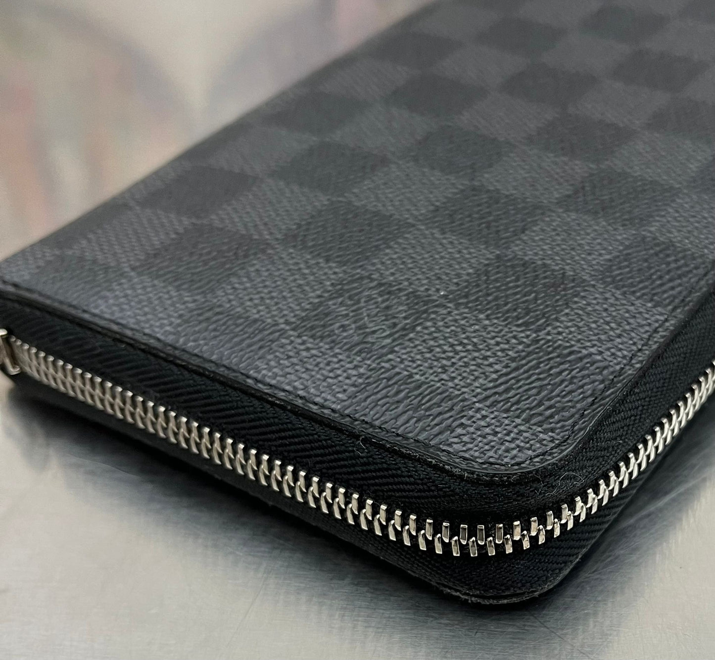 Louis Vuitton Zippy Organizer Damier