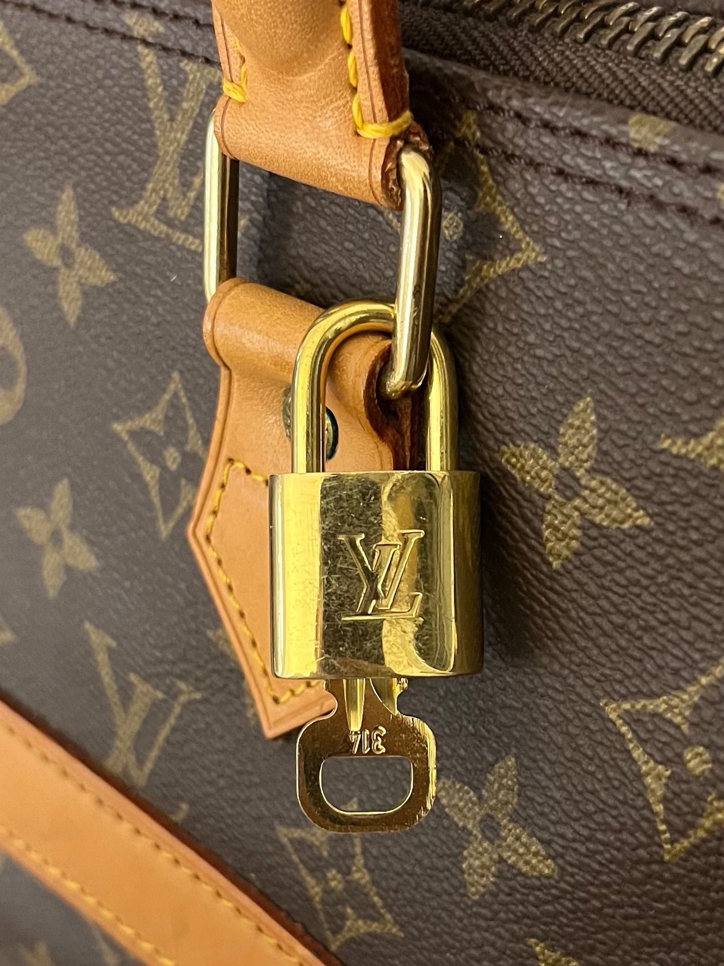 Louis Vuitton Cruiser Bag 40