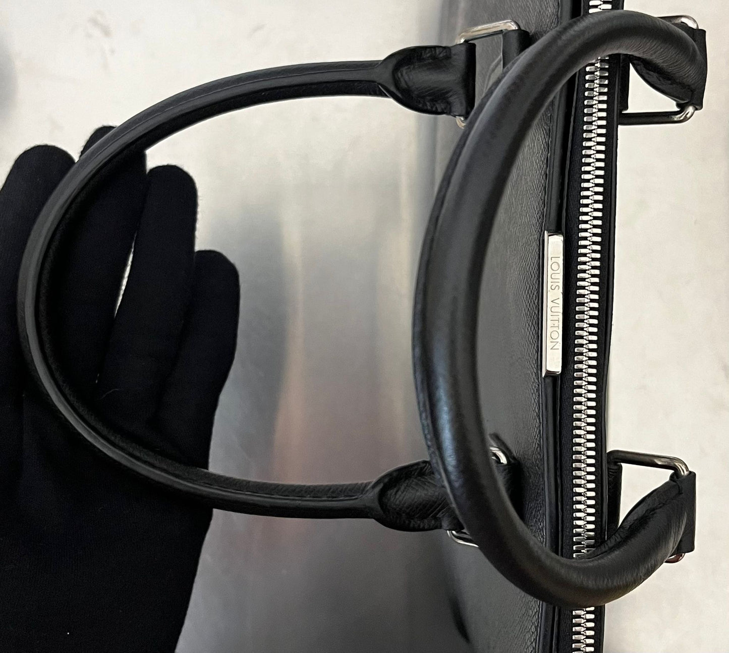 Louis Vuitton Anton