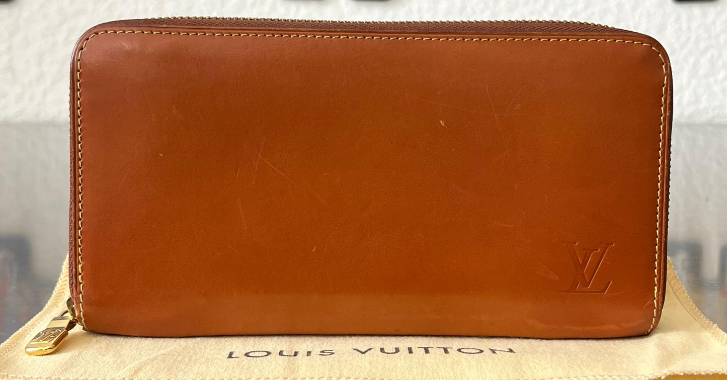 Louis Vuitton Zippy Nomade