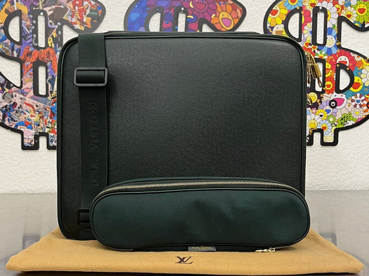 Louis Vuitton Porto Ordina Tour Odessa Taiga