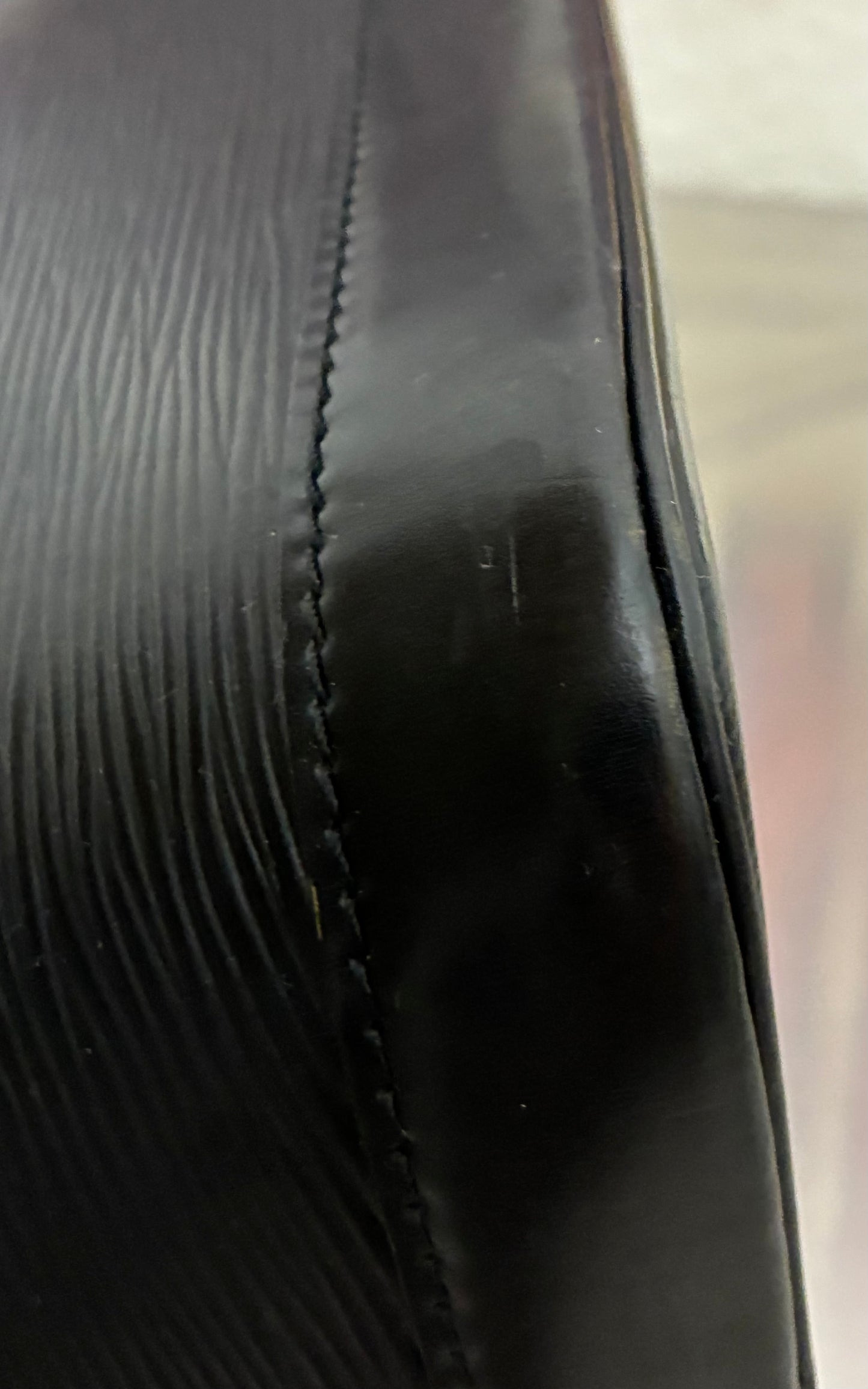 Louis Vuitton Alma PM Epi