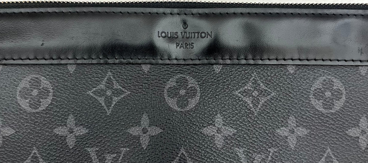 Louis Vuitton Pochette Discovery GM