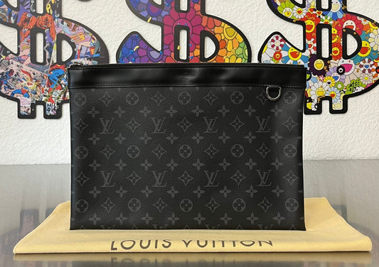 Louis Vuitton Pochette Discovery GM
