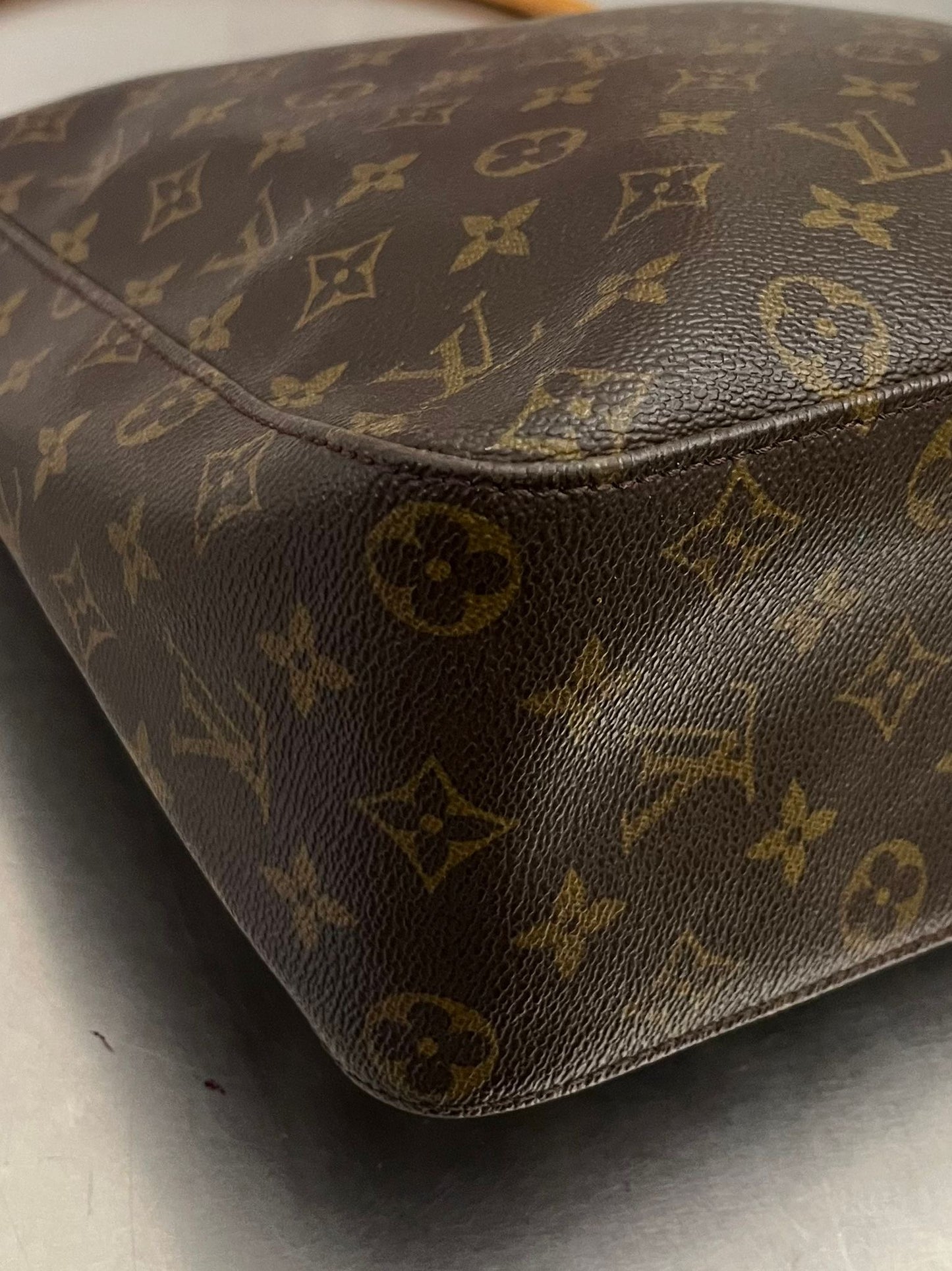 Louis Vuitton Looping GM