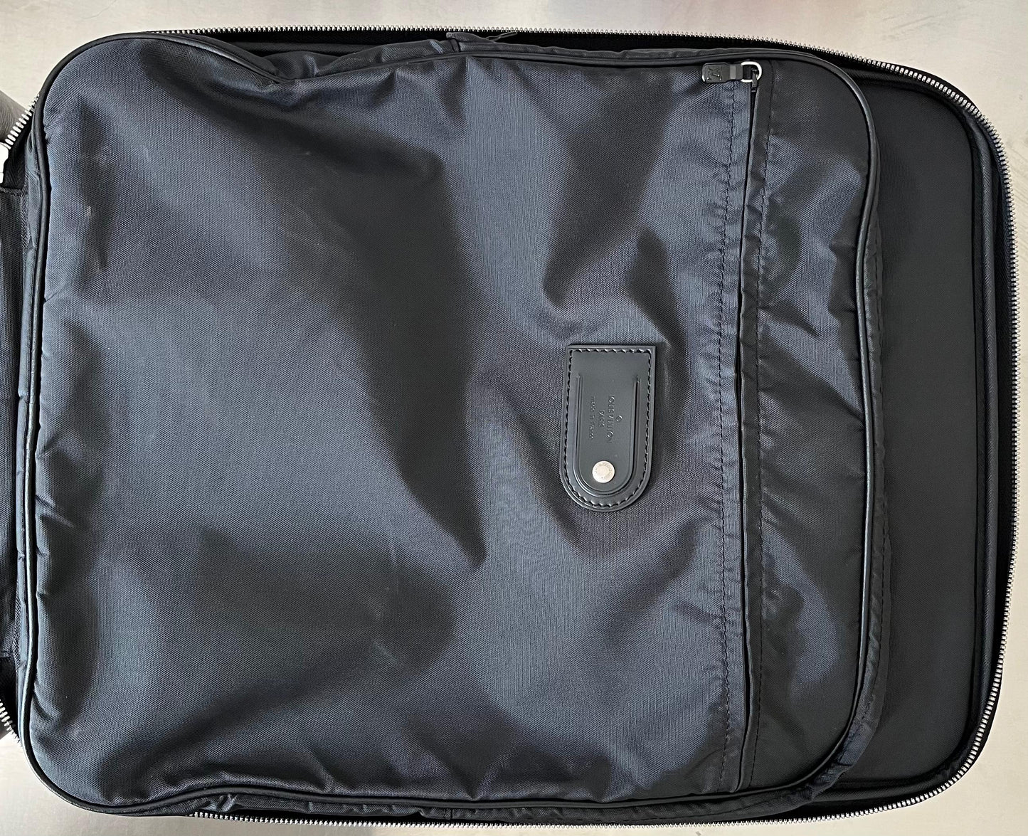 Louis Vuitton Pegase 50 Taiga