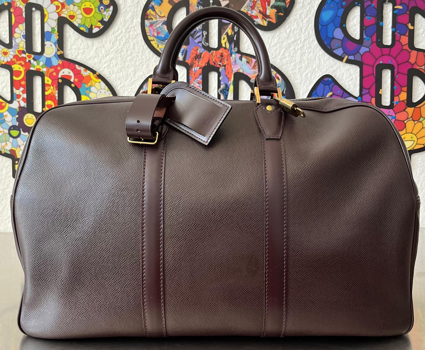 Louis Vuitton Kendall PM Taiga Leder