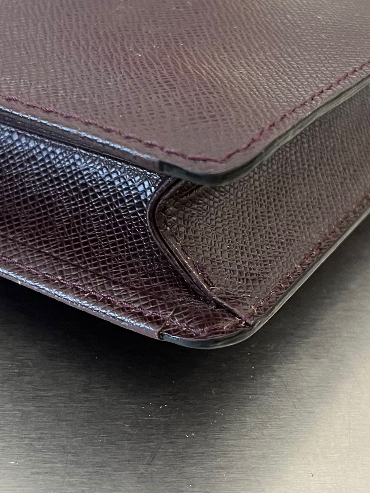 Louis Vuitton Serviette Kourad