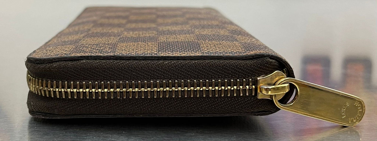 Louis Vuitton Zippy Damier
