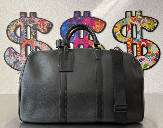 Louis Vuitton Kendall PM Taiga