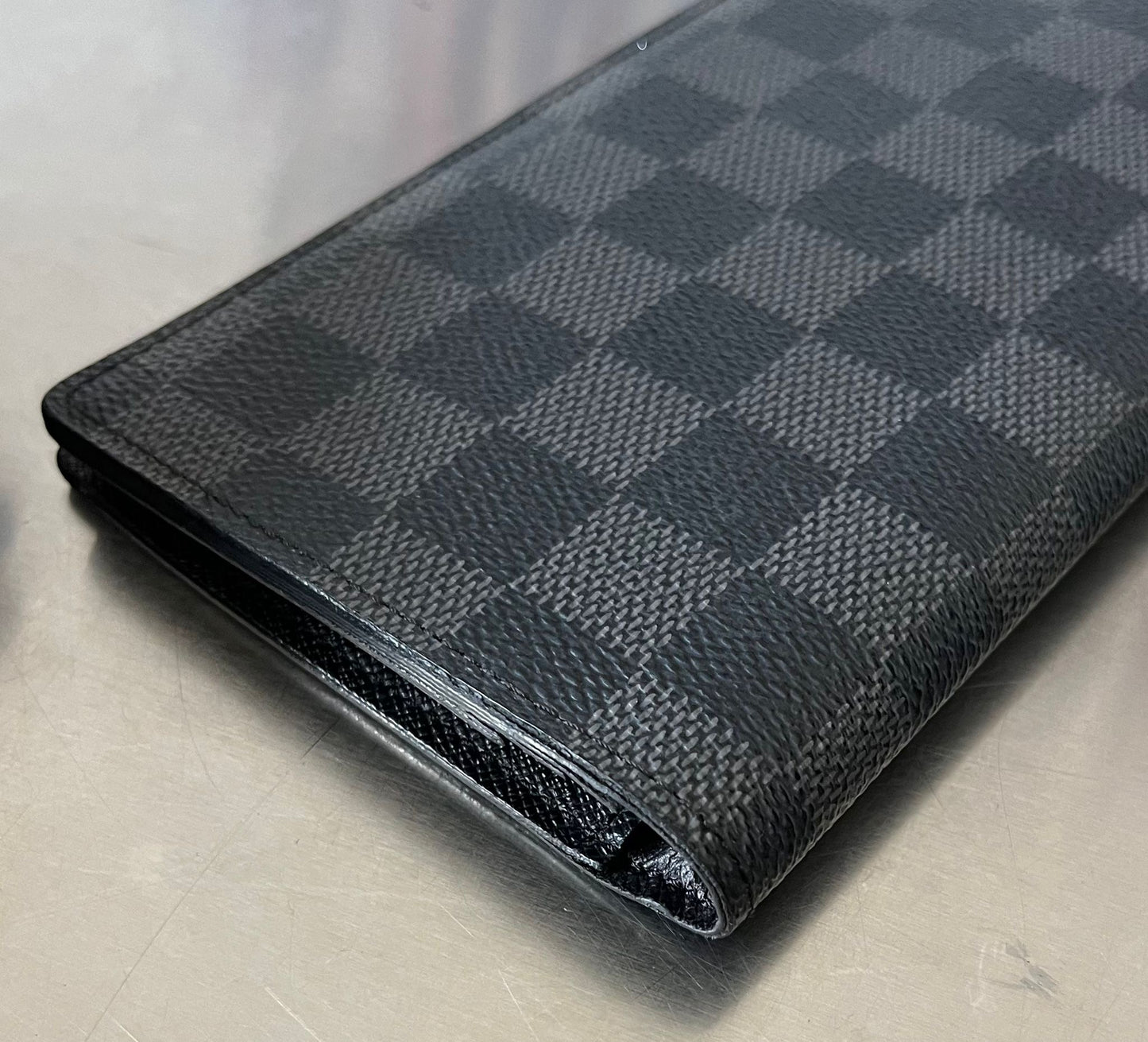 Louis Vuitton Brazza Damier Graphite