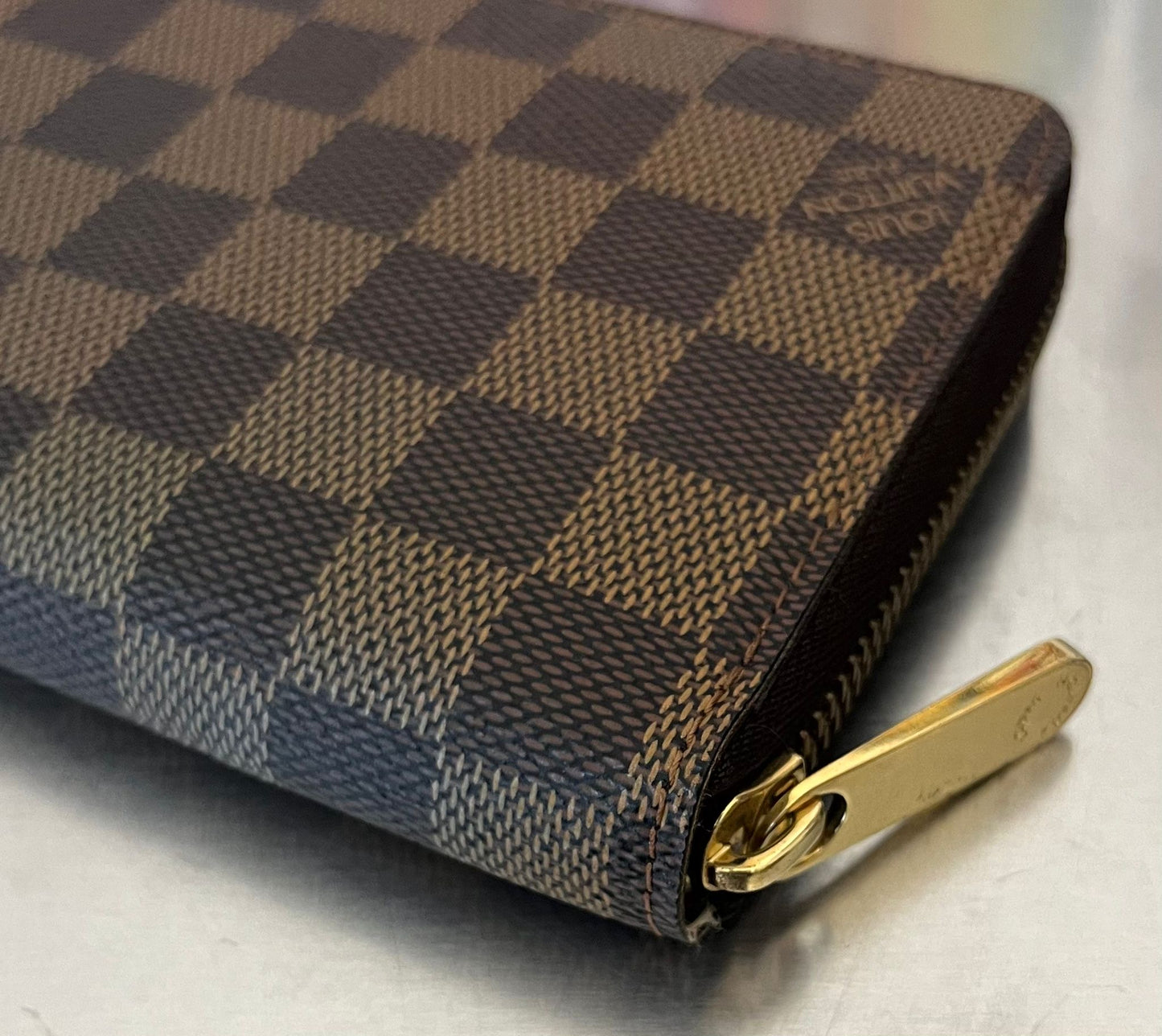 Louis Vuitton Zippy Damier