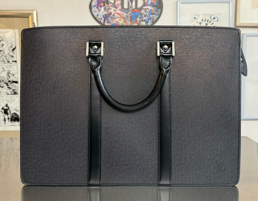 Louis Vuitton Porte Dokumente Lozan Taiga