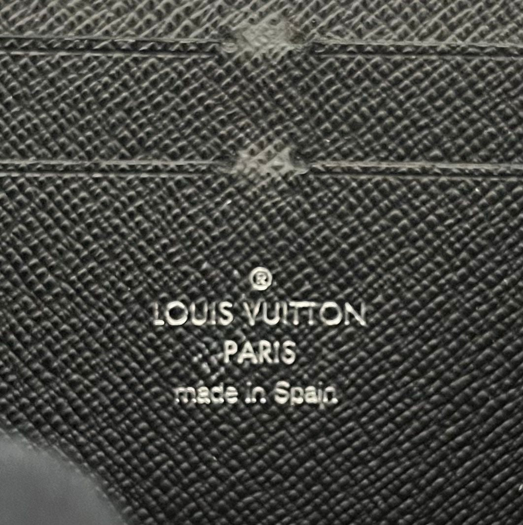 Louis Vuitton Zippy Epi Electric Leder