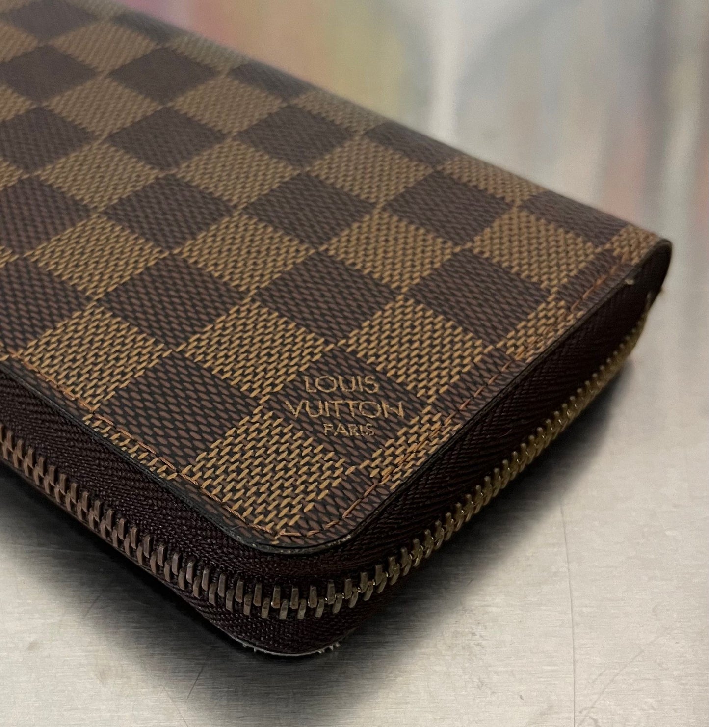 Louis Vuitton Zippy Damier
