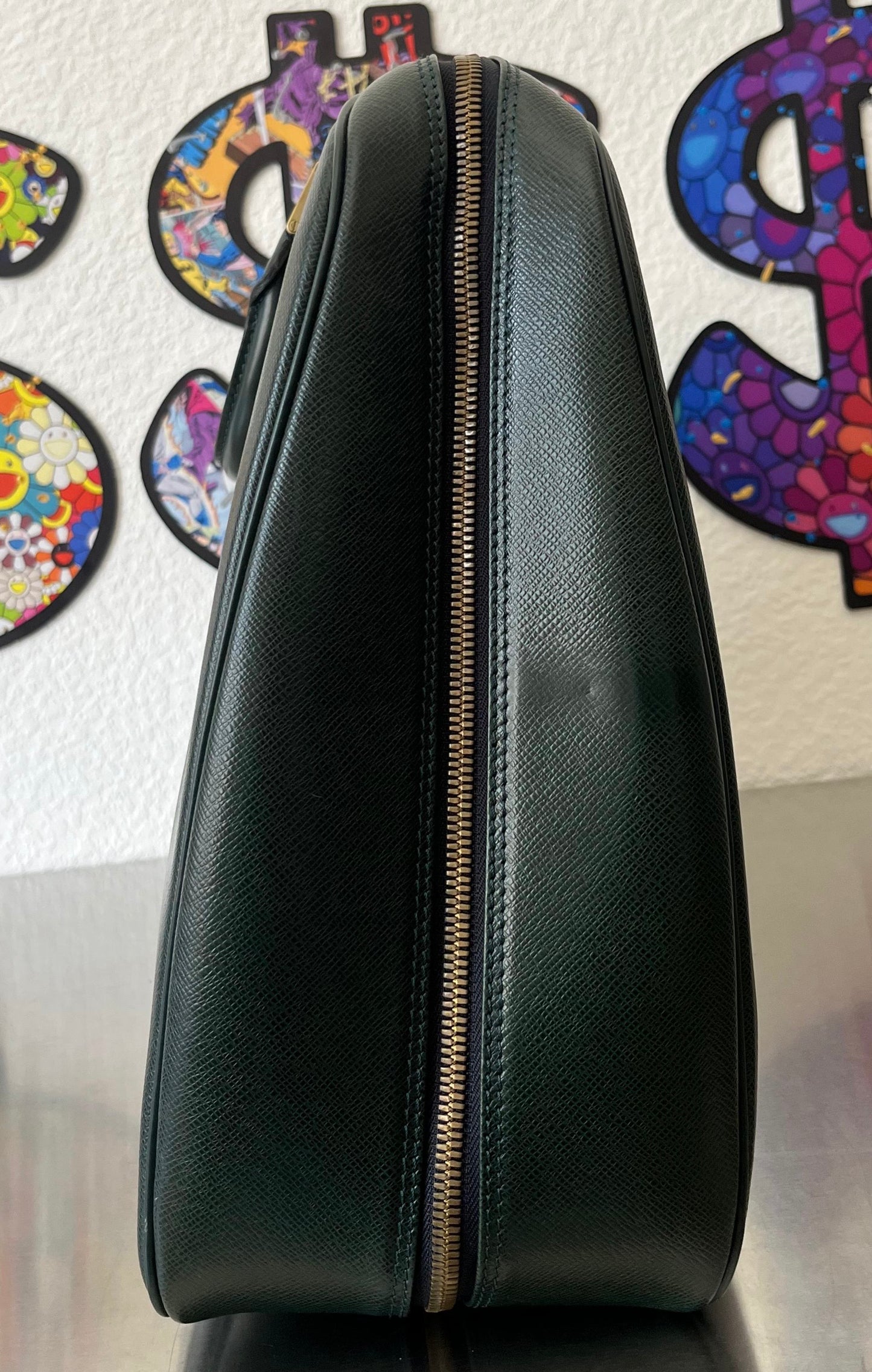 Louis Vuitton Helanga Taiga