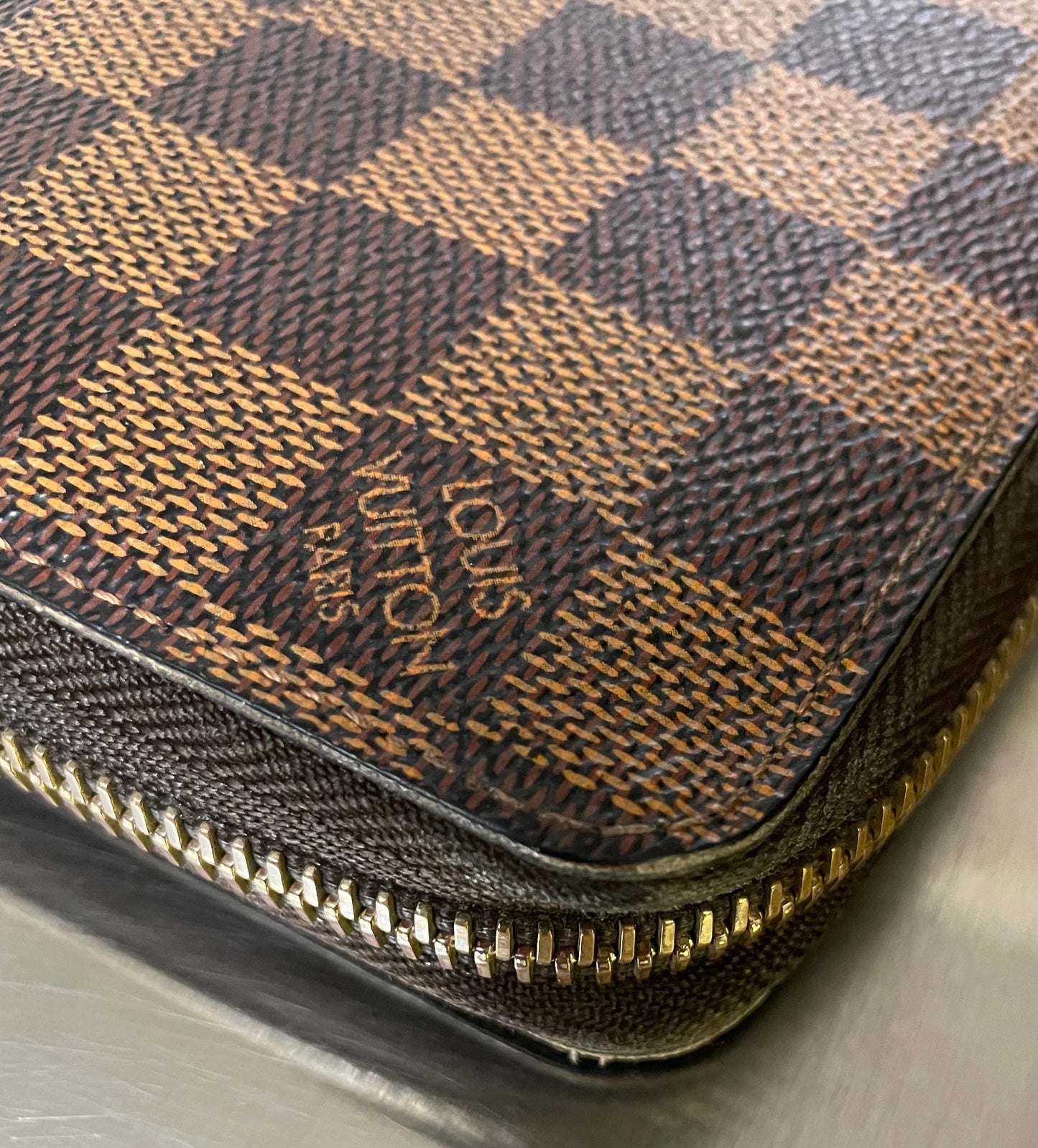 Louis Vuitton Zippy Damier