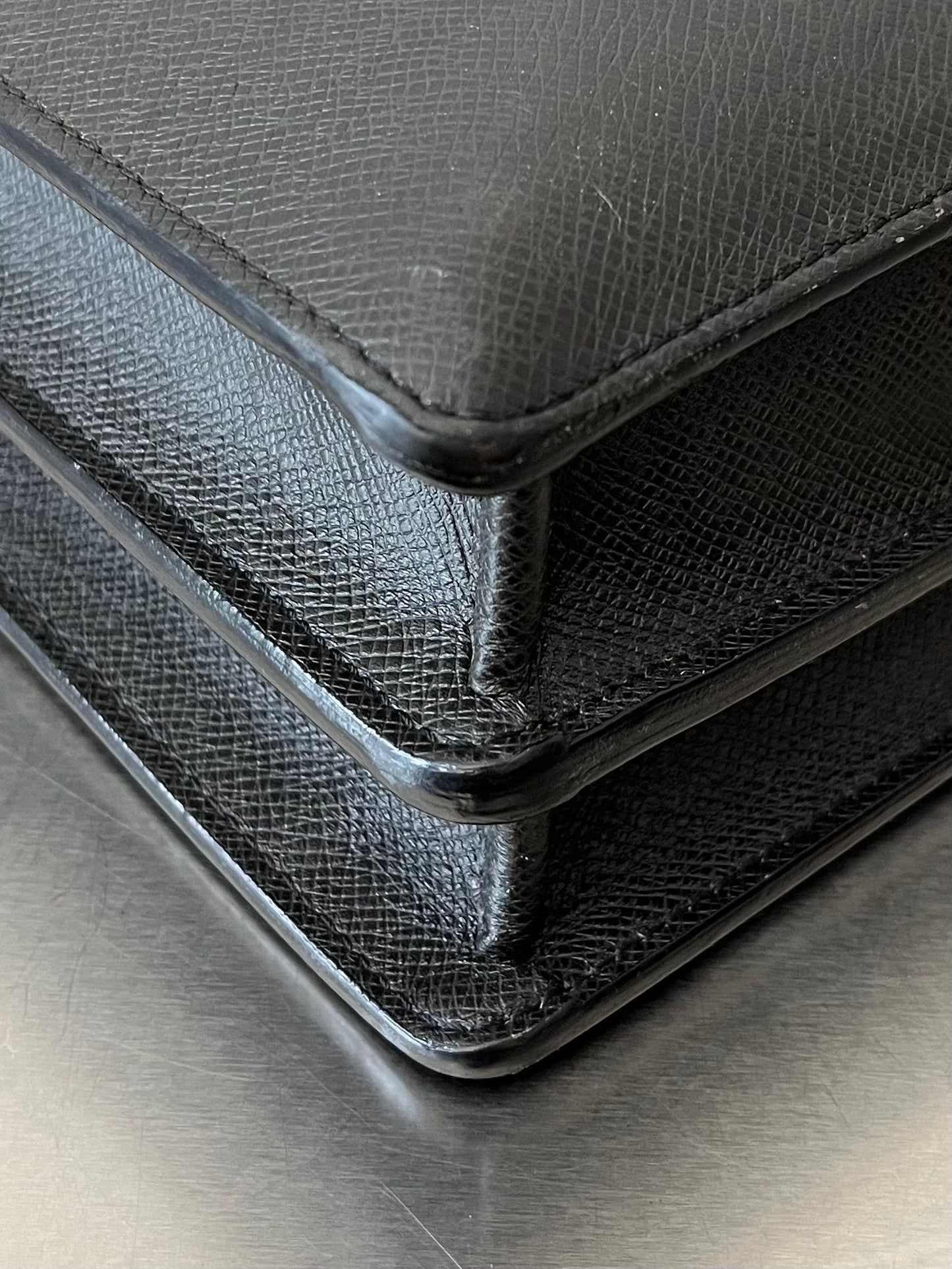 Louis Vuitton Neo Robusto 2 Taiga