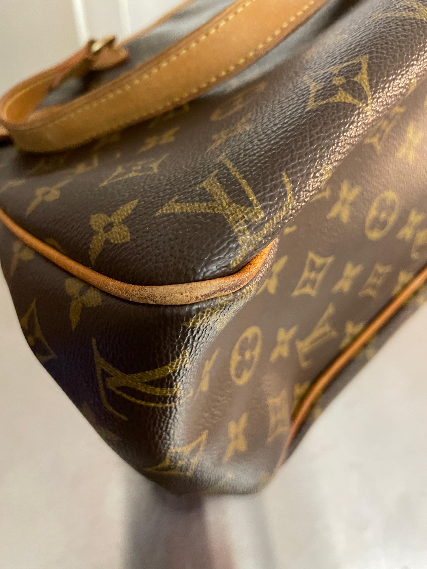 Louis Vuitton Batignolles