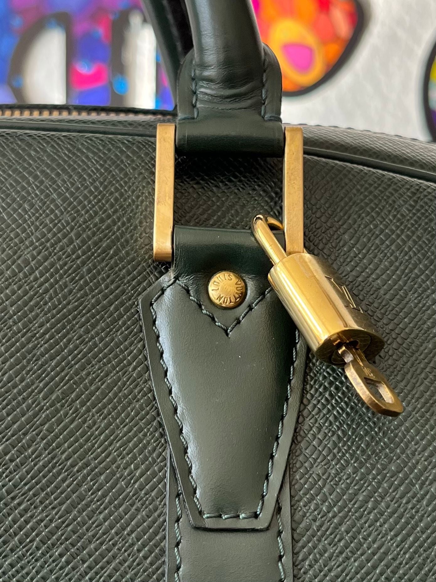 Louis Vuitton Helanga Taiga