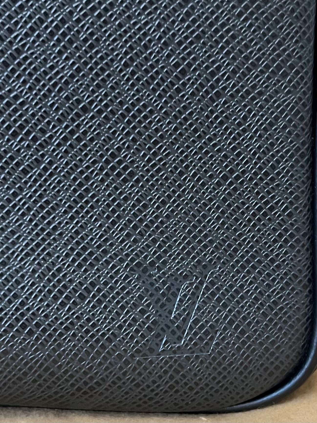 Louis Vuitton Yaranga Taiga