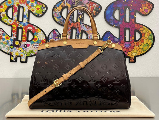 LOUIS VUITTON Brea MM Vernise
