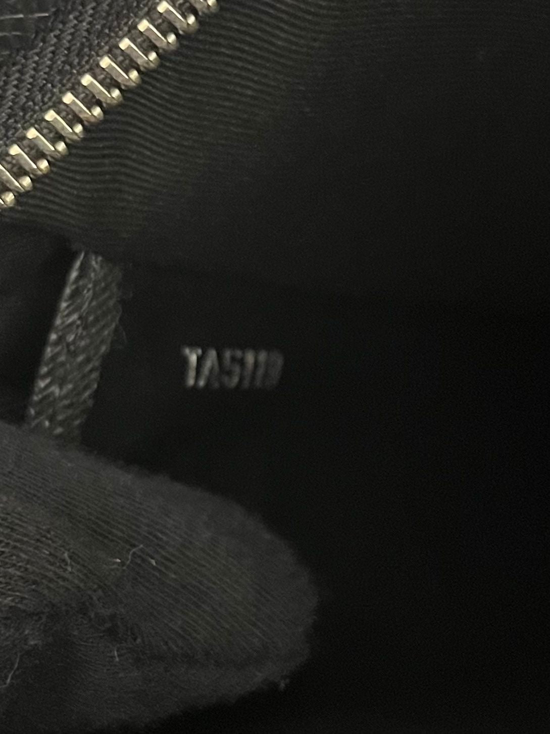 Louis Vuitton Pochette Voyage MM Taiga