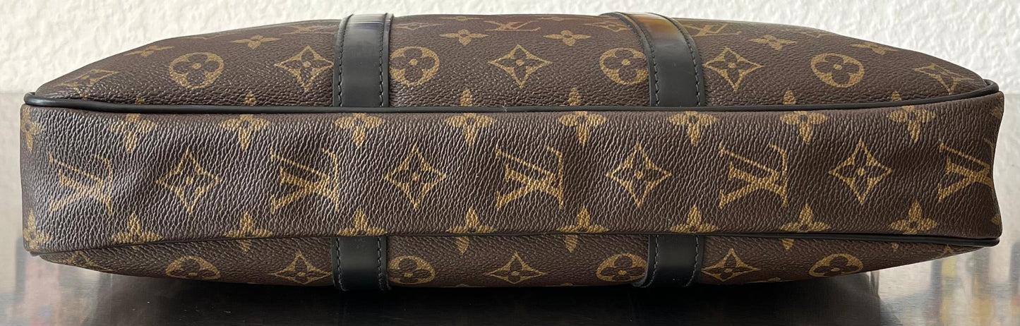 Louis Vuitton Porte-Documents Voyage Macassar