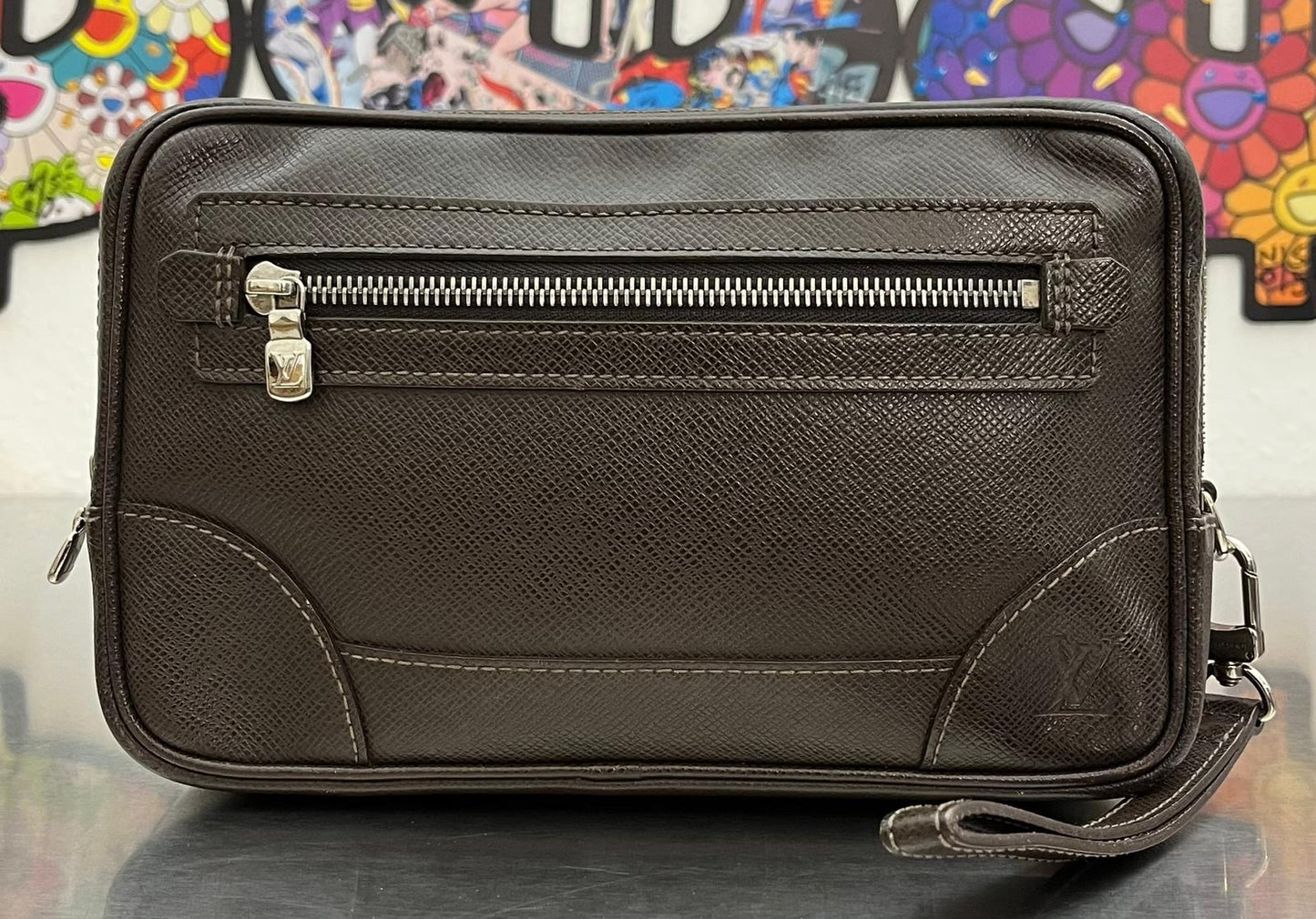 Louis Vuitton Pavel Taiga Leder (Braun)