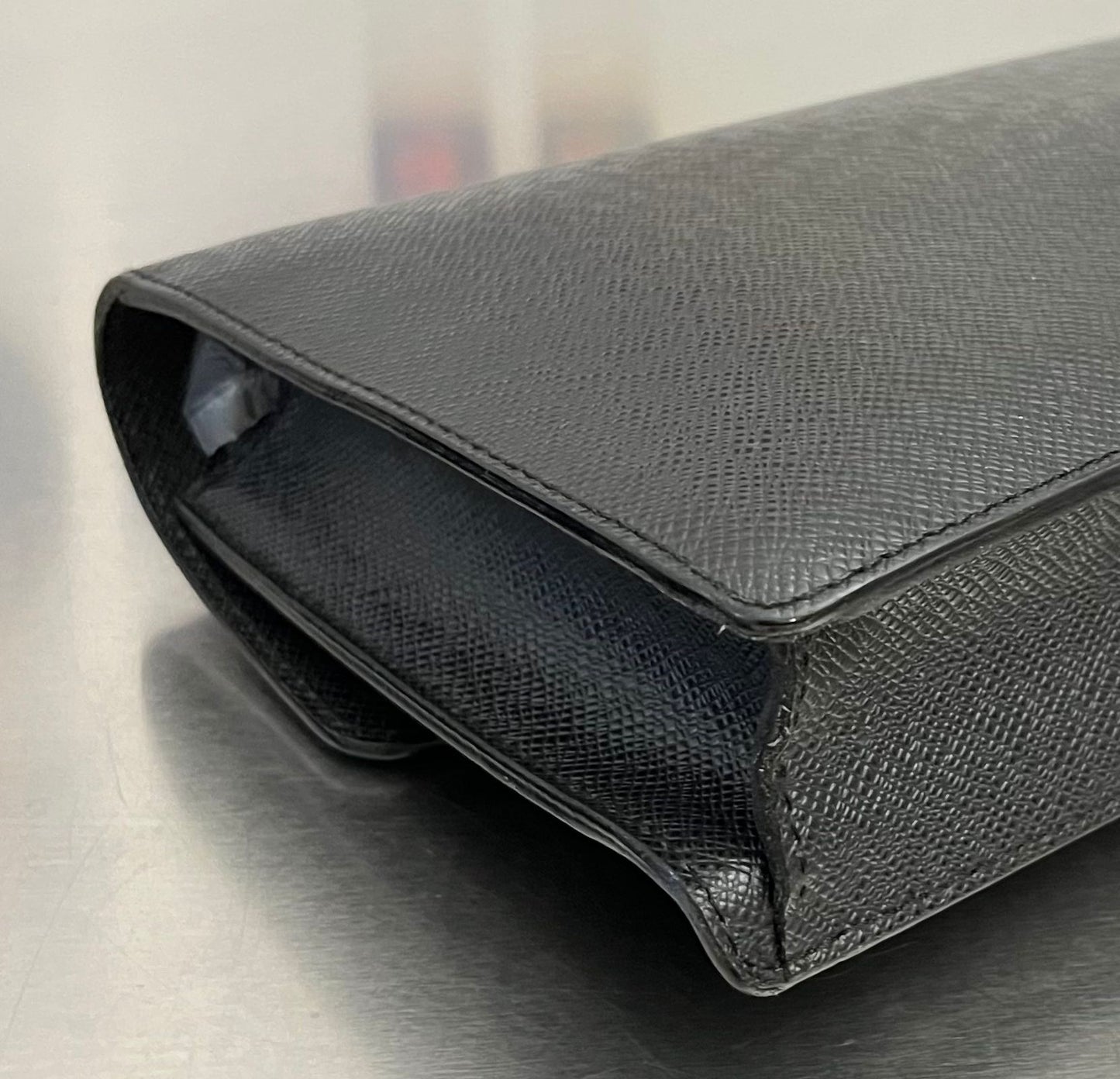 Louis Vuitton Belaia Taiga