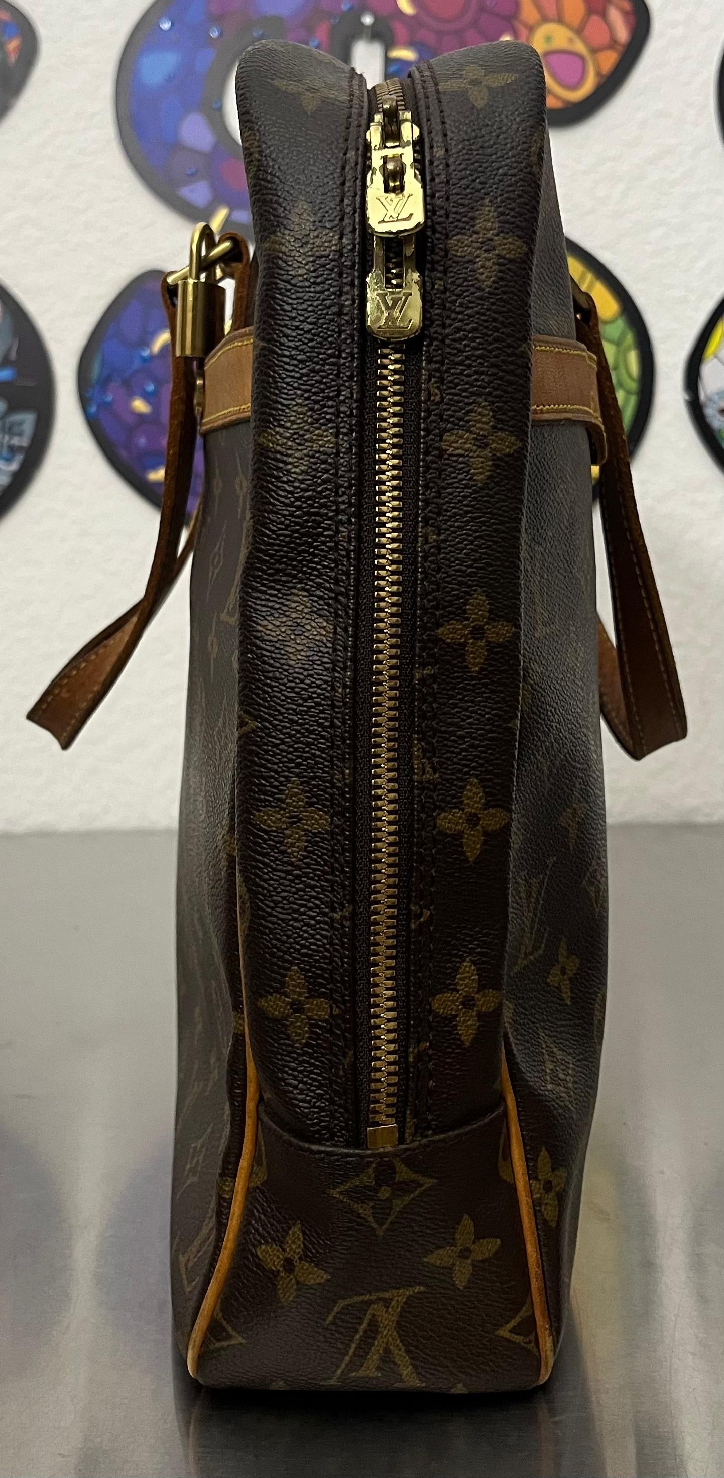 Louis Vuitton Porte Documents Pegase Monogram