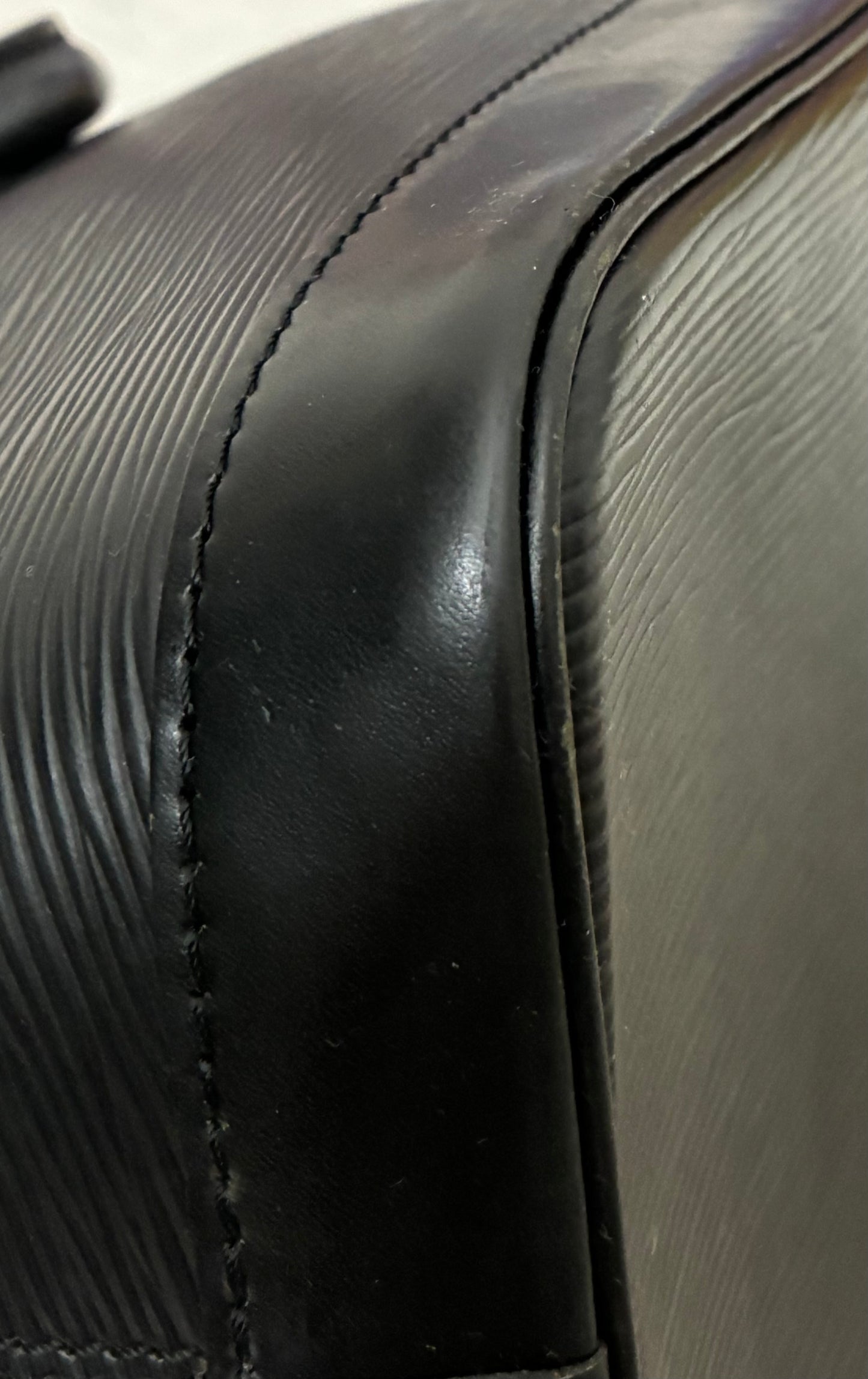 Louis Vuitton Alma PM Epi