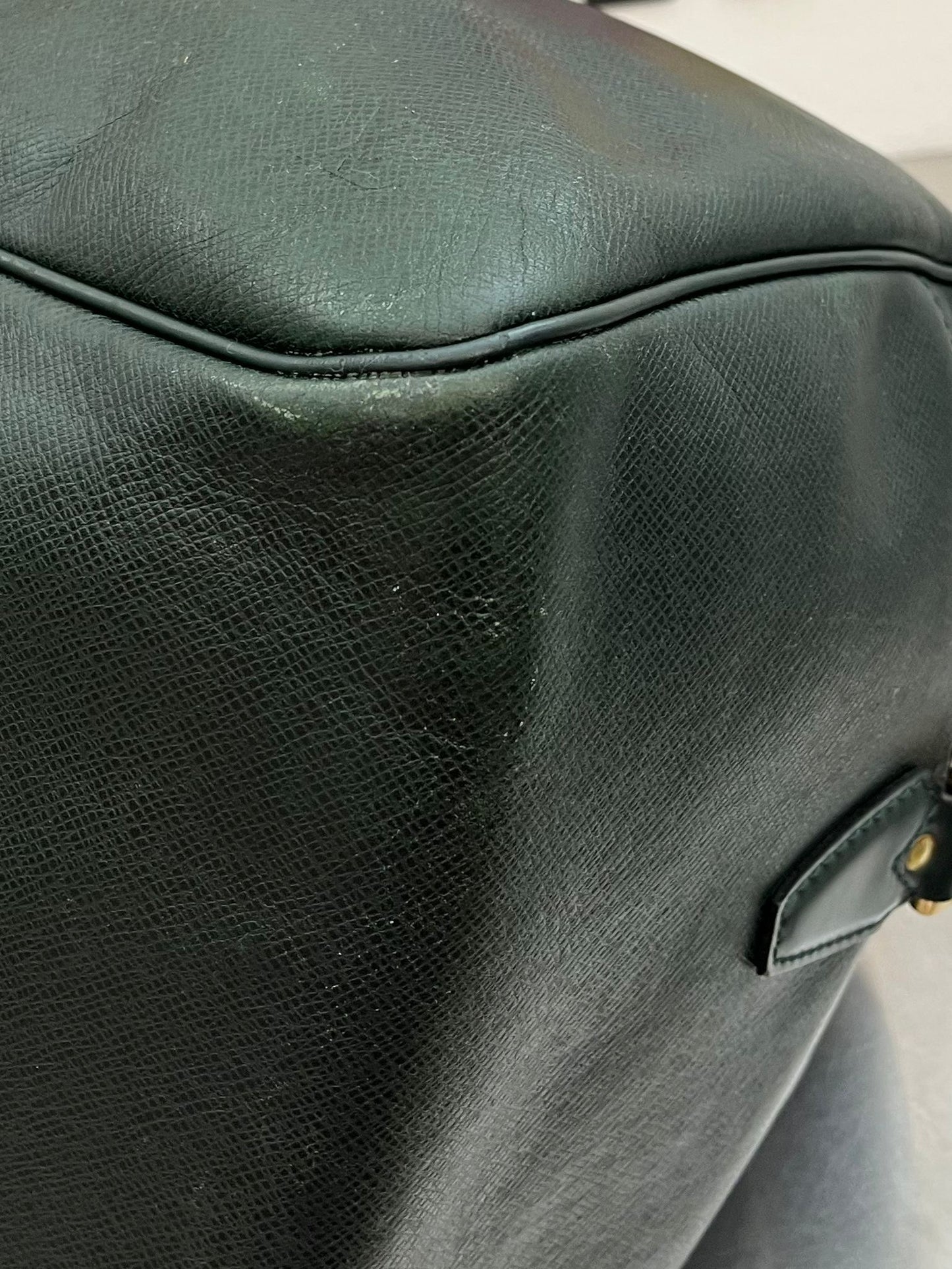 Louis Vuitton Kendall GM Taiga