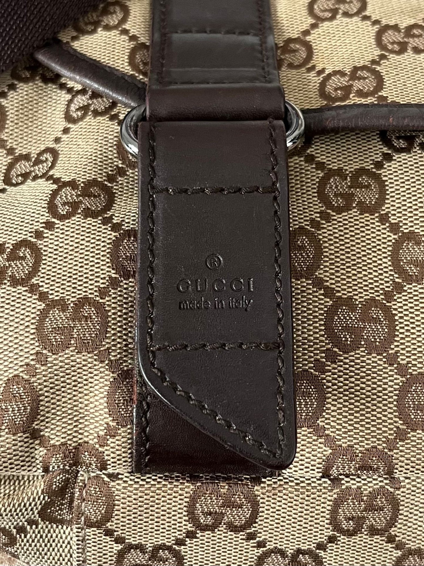 Gucci GG Canvas Umhängetasche