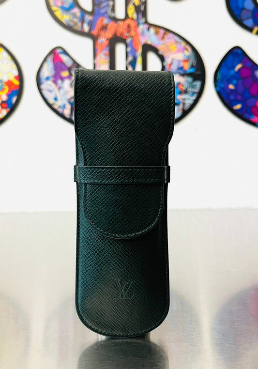 Louis Vuitton Stift-Etui Taiga