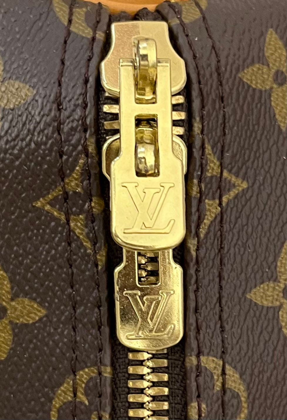 Louis Vuitton Keepall 55 Bandouliere