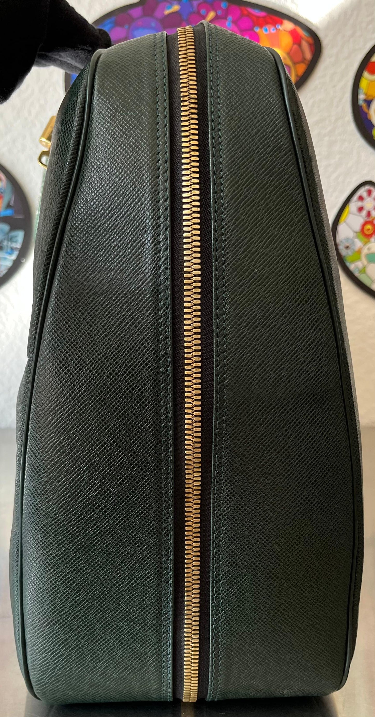 Louis Vuitton Helanga Taiga