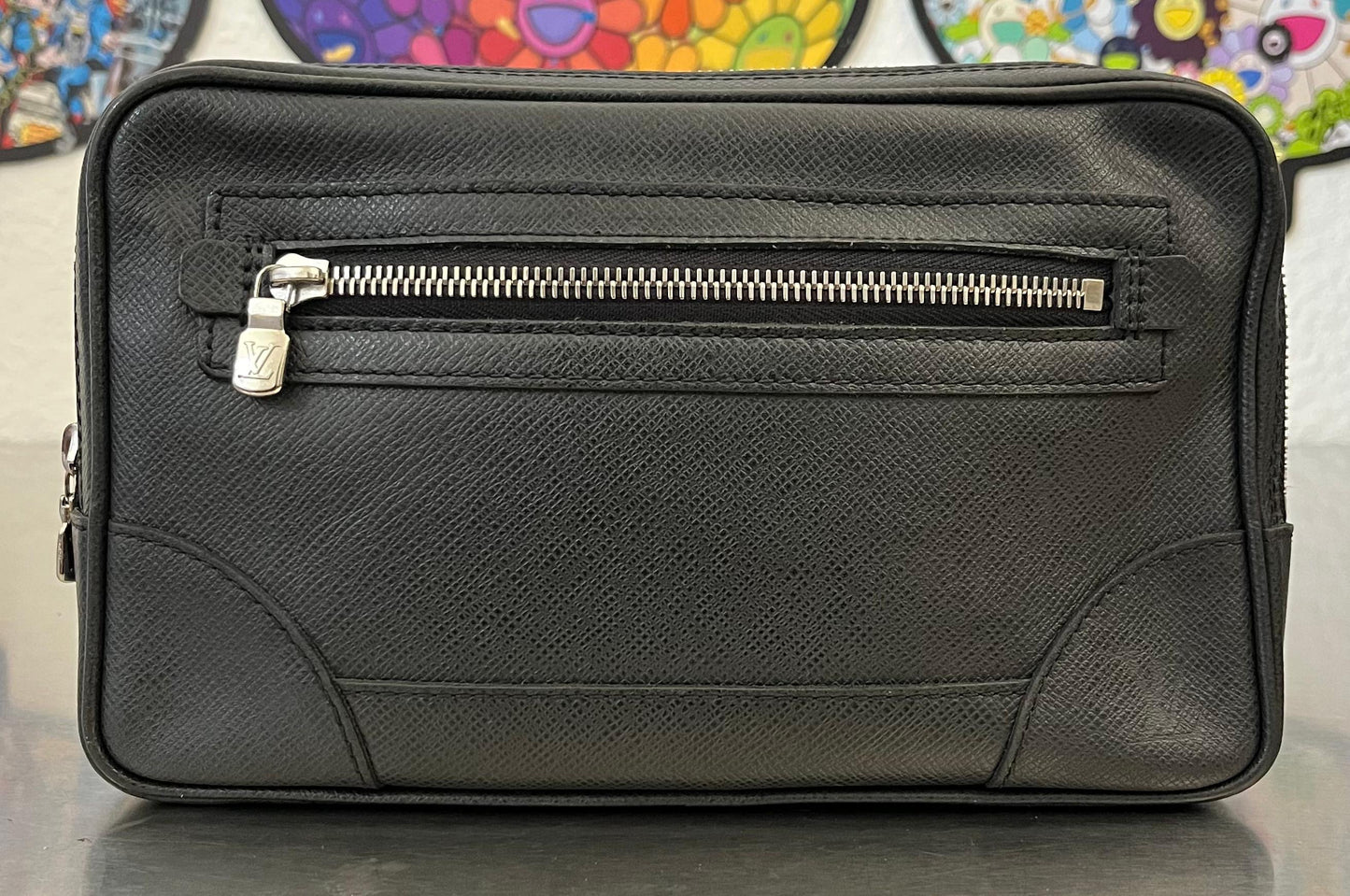 Louis Vuitton Pavel Taiga Leder