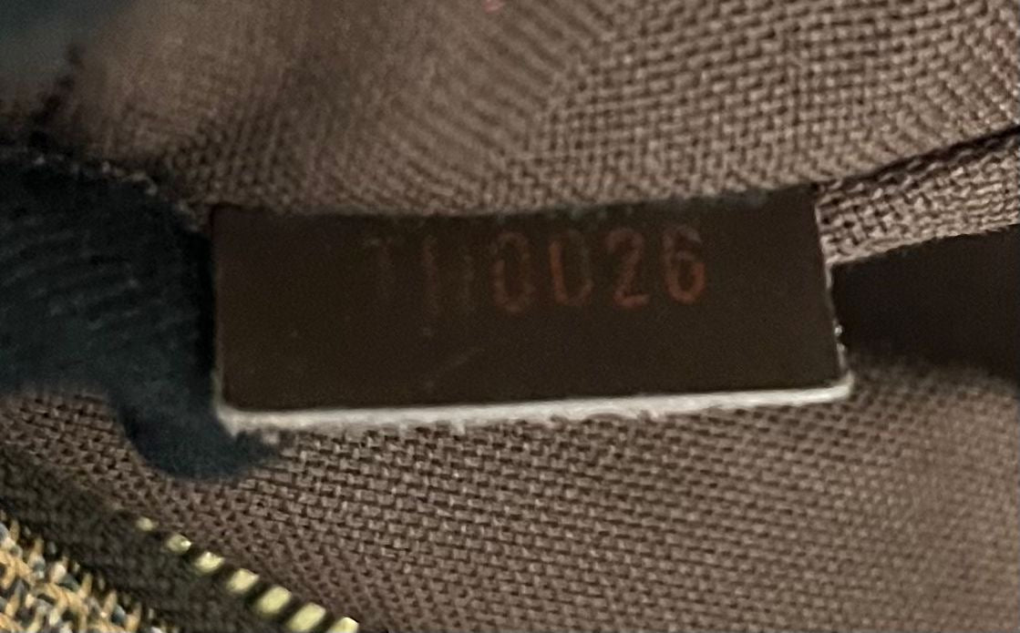 Louis Vuitton Naviglio Messenger