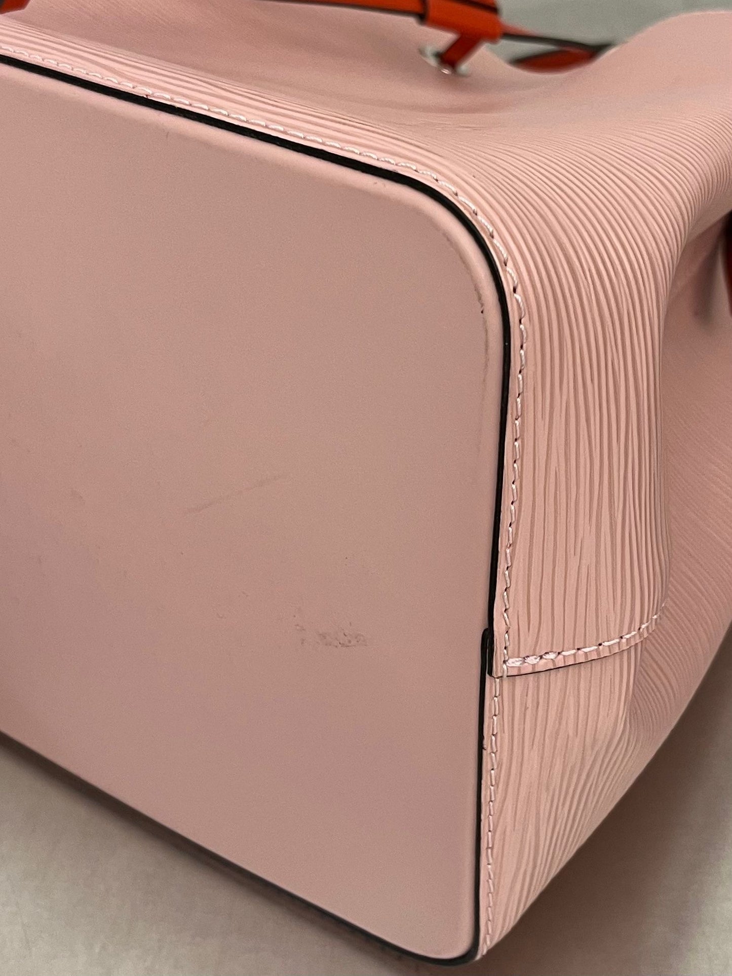 Louis Vuitton  Néo Noé MM EPI