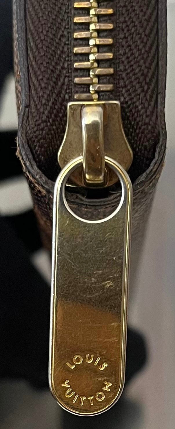 Louis Vuitton Zippy Damier
